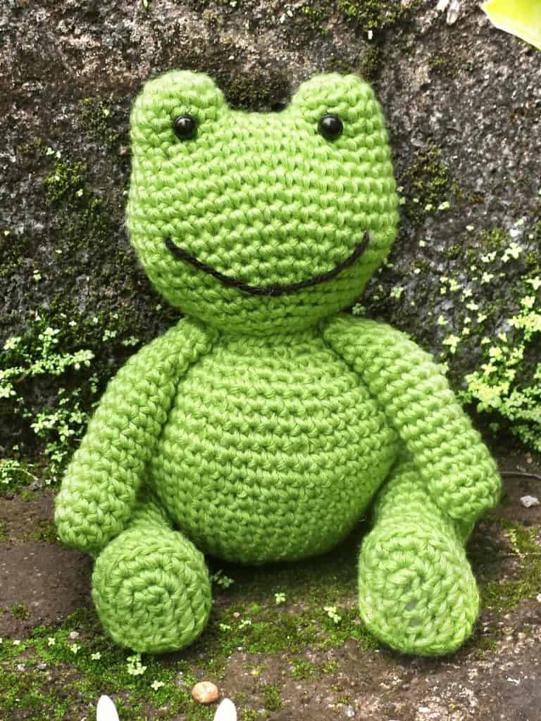 Felicity The Frog Crochet Pattern (Free!) - with FREE Printable Crochet Frog Pattern