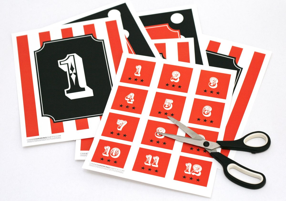 Halloween Cake Walk - Free Printable Kit W/ Easy Instructions for FREE Printable Cake Walk Numbers