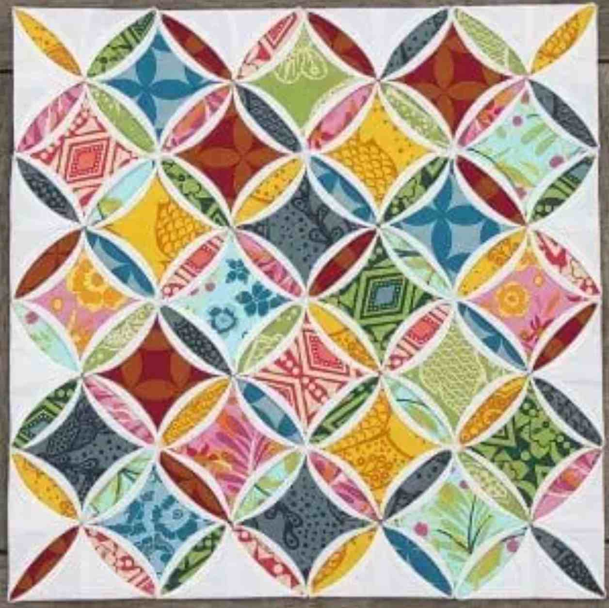 Top 20 Free Cathedral Window Quilt Patterns (+7 Bonus Patterns For in FREE Printable Cathedral Window Quilt Pattern